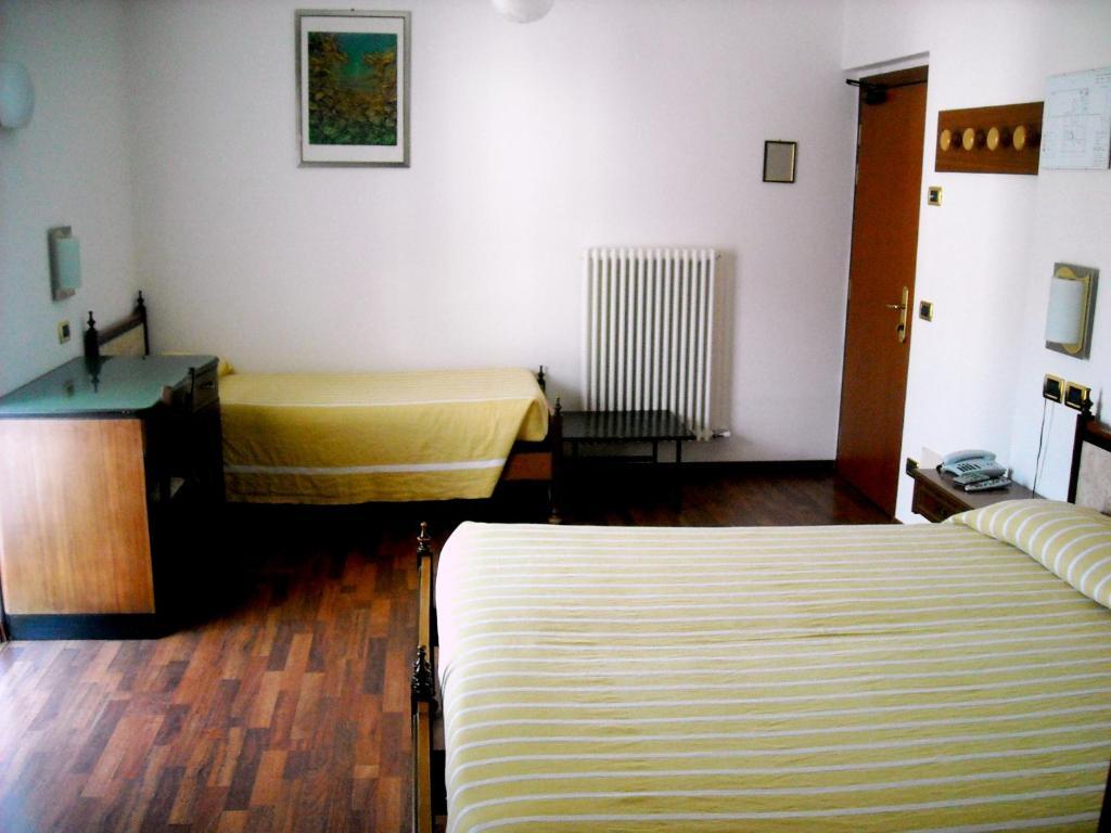Hotel Faedo Pineta ห้อง รูปภาพ
