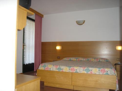 Hotel Faedo Pineta ภายนอก รูปภาพ